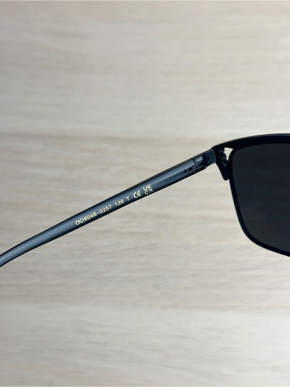 Oakley OO6048 Holbrook TI Black/Black Prizm Polarized - Picture 4 of 6